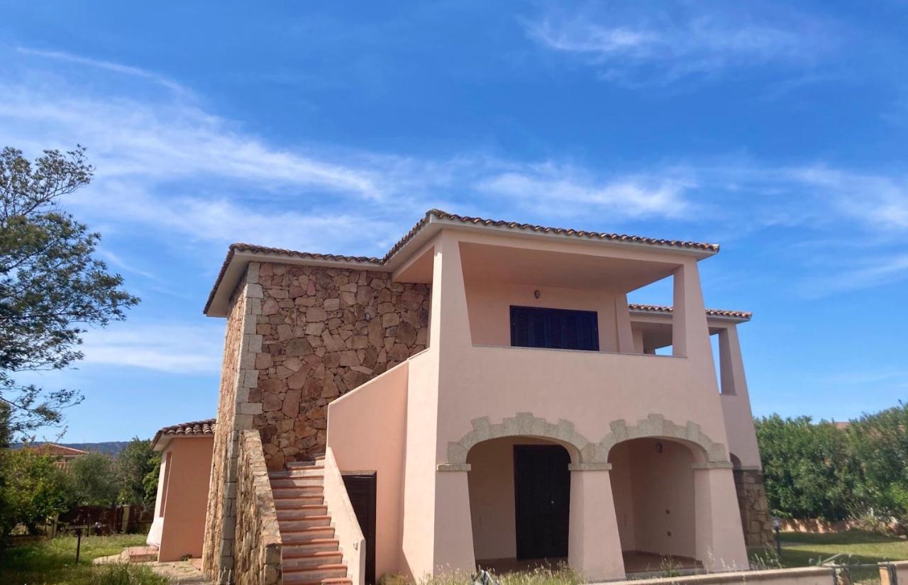 סאן תאודורו Iss Travel, Le Carrube Two Bedrooms Apartments With Air Conditioning מראה חיצוני תמונה
